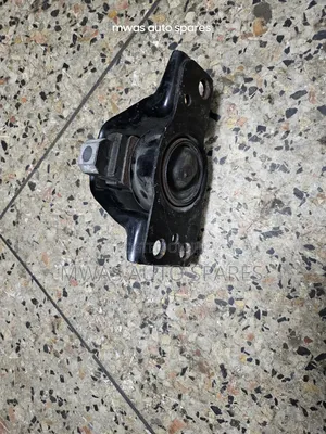Nissan Tiida Engine Mountain