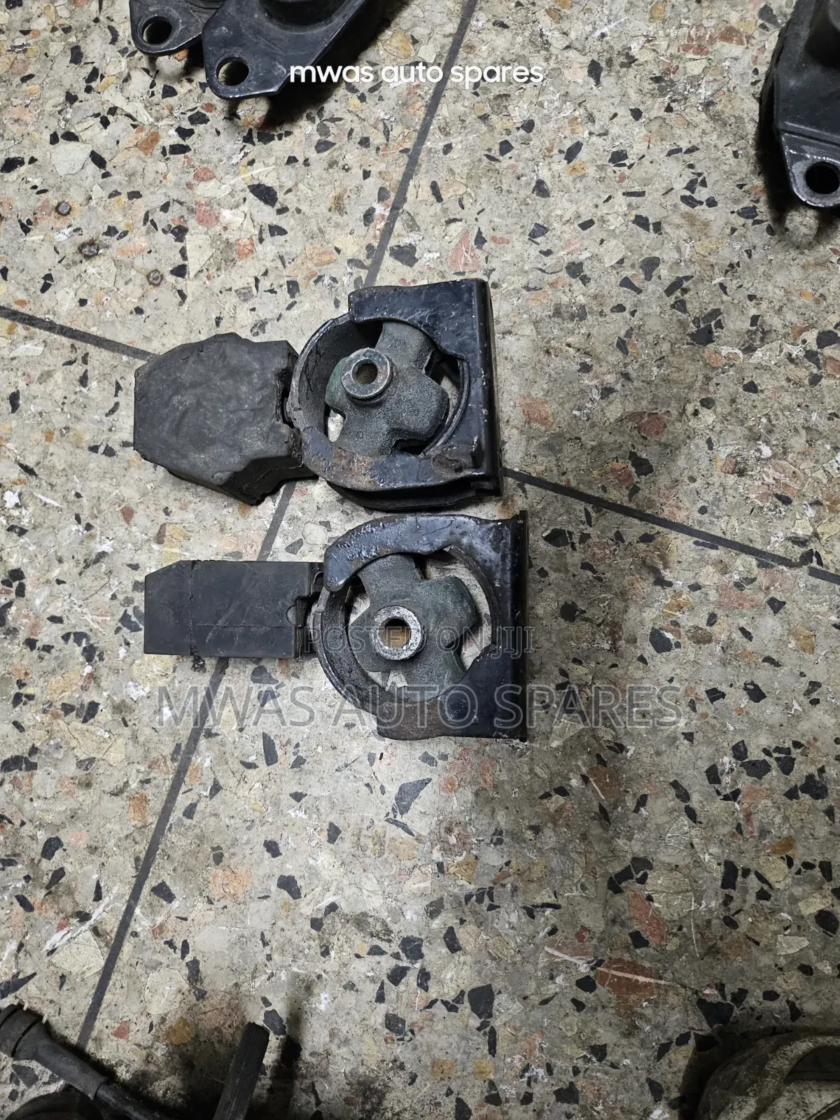 Toyota Fielder Mounting