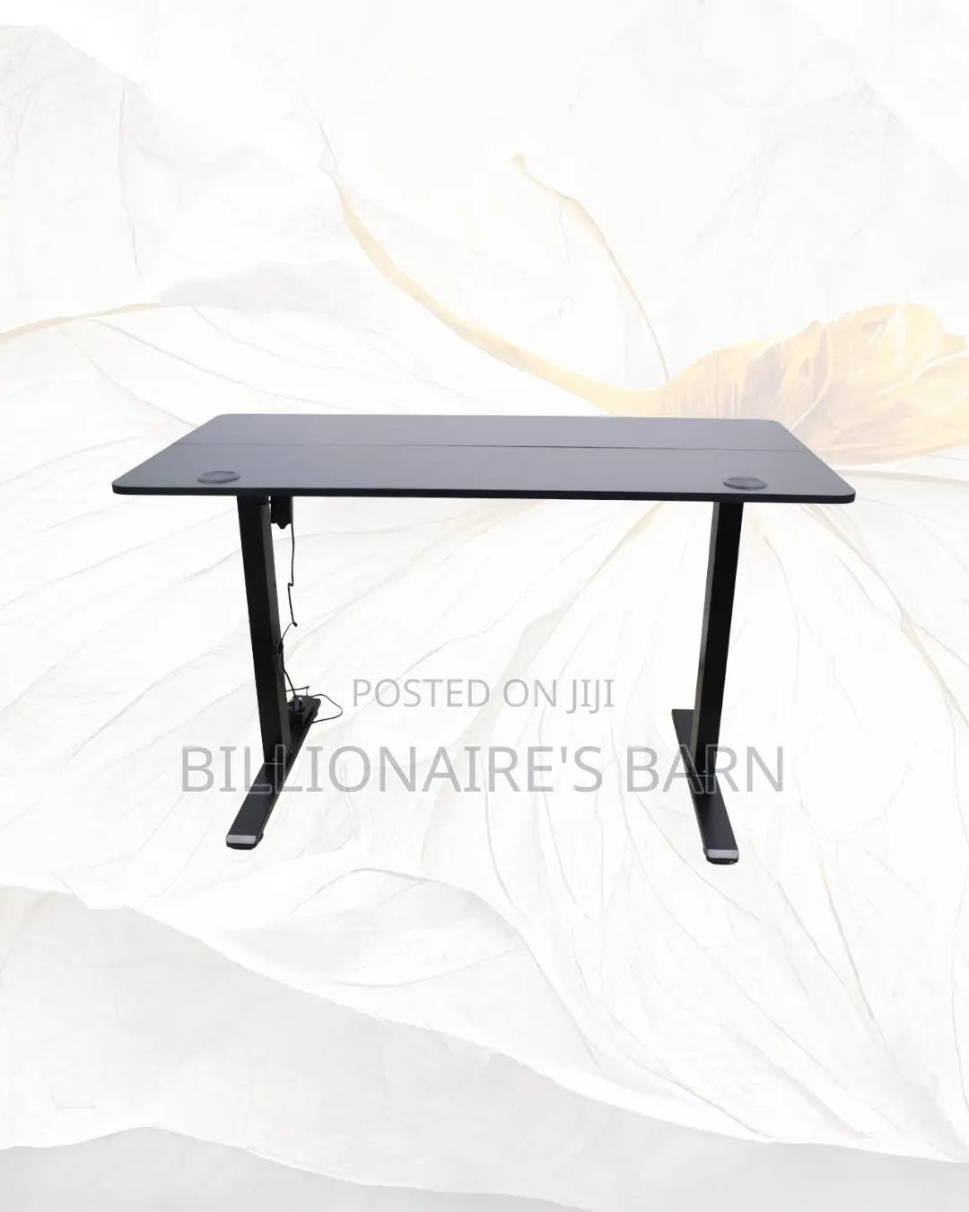 Boost Workflow With This Desk Executive Sit-Stand Comfort for Hybrid