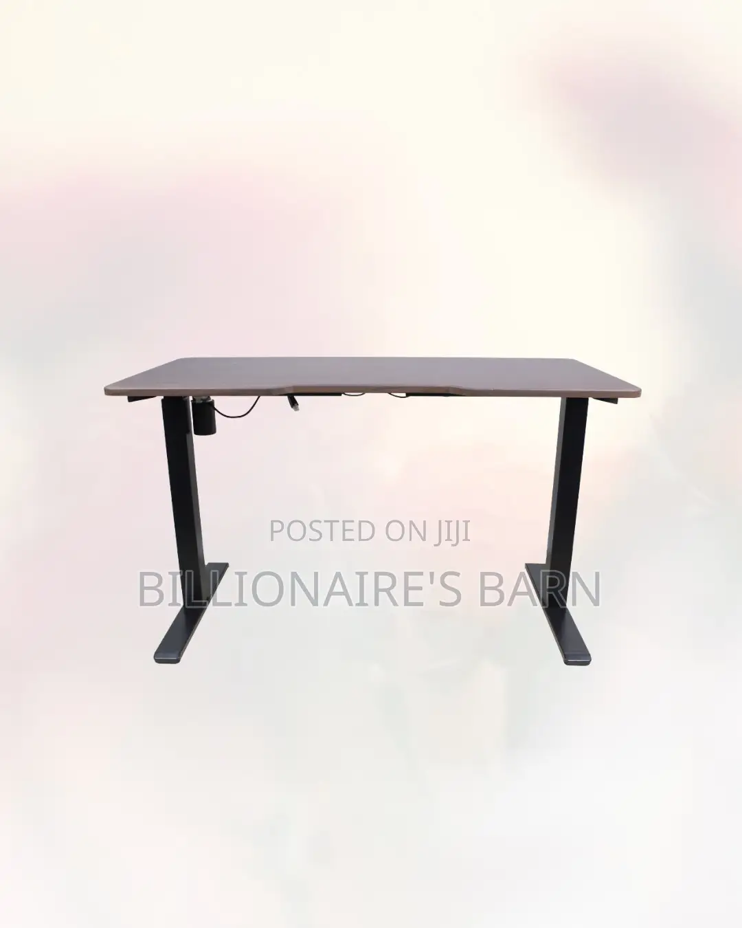 Boost Workflow With This Desk Executive Sit-Stand Comfort for Hybrid
