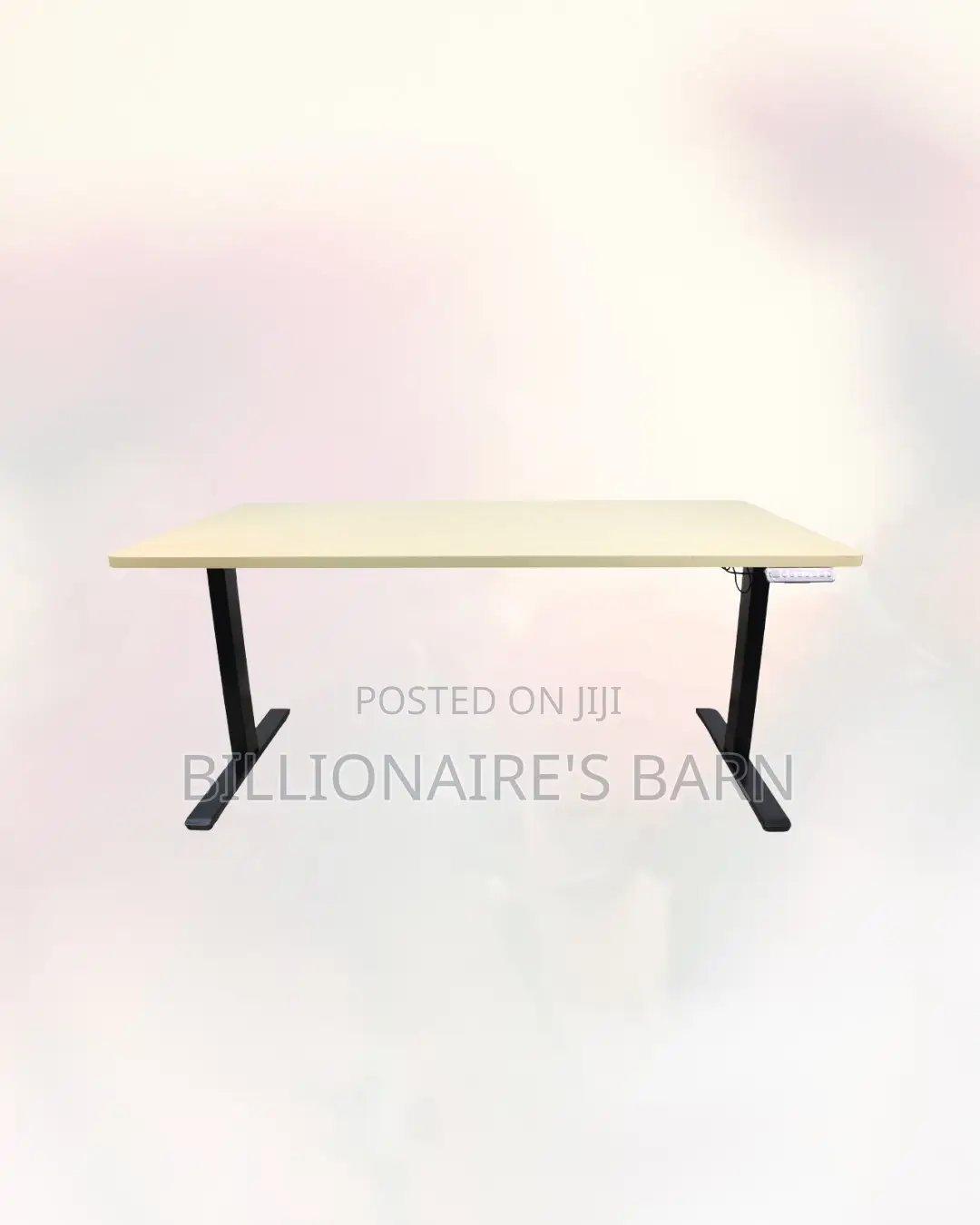 Boost Workflow With This Desk Executive Sit-Stand Comfort for Hybrid