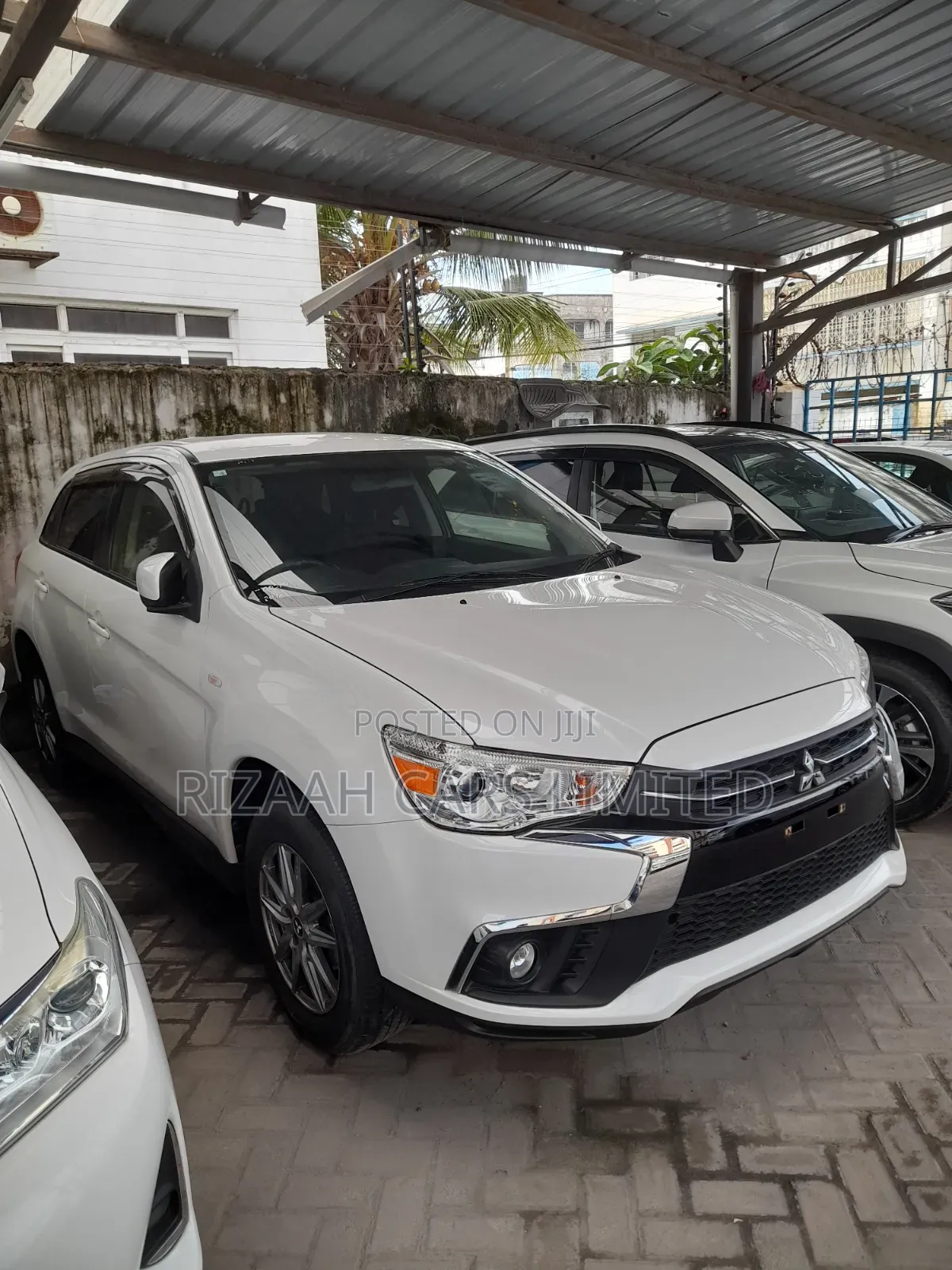 Mitsubishi RVR 2018 White