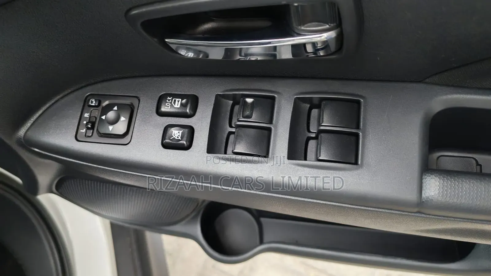 Mitsubishi RVR 2018 White