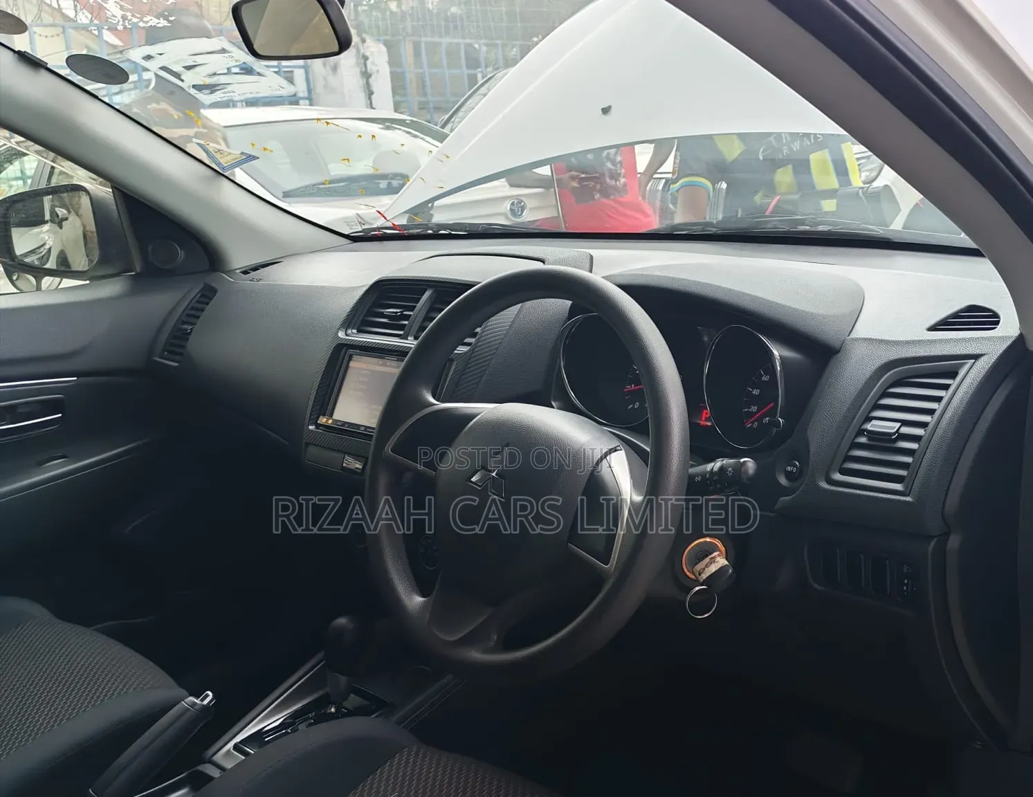 Mitsubishi RVR 2018 White