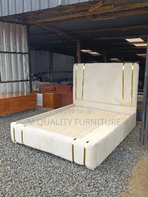 Modern Bed With Headboard-Stylish