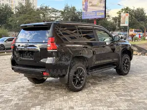 Toyota Land Cruiser Prado 2.8 2021 Black