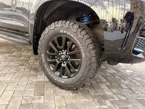 Toyota Land Cruiser Prado 2.8 2021 Black