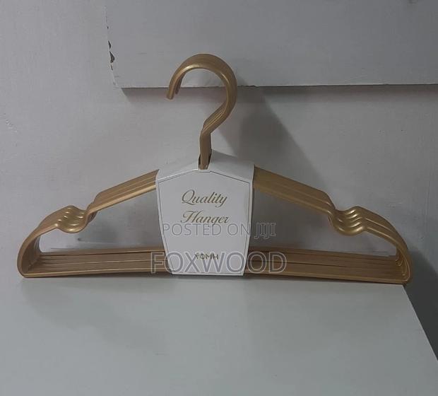 5pc Plastic Clothes Drying Hanger - thumbnail 4