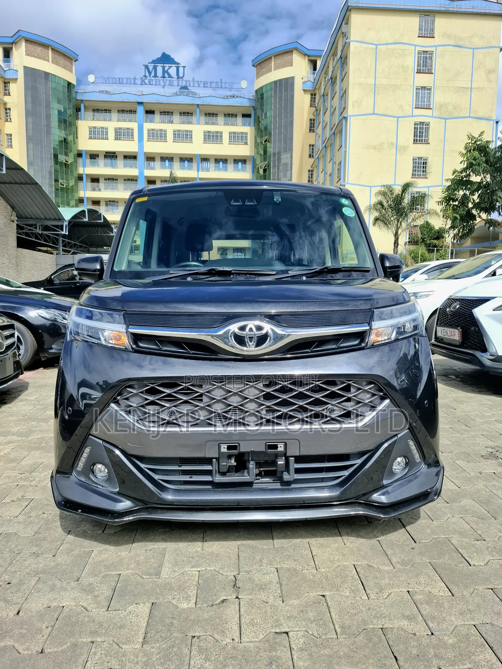 Toyota Tank 2019 Black