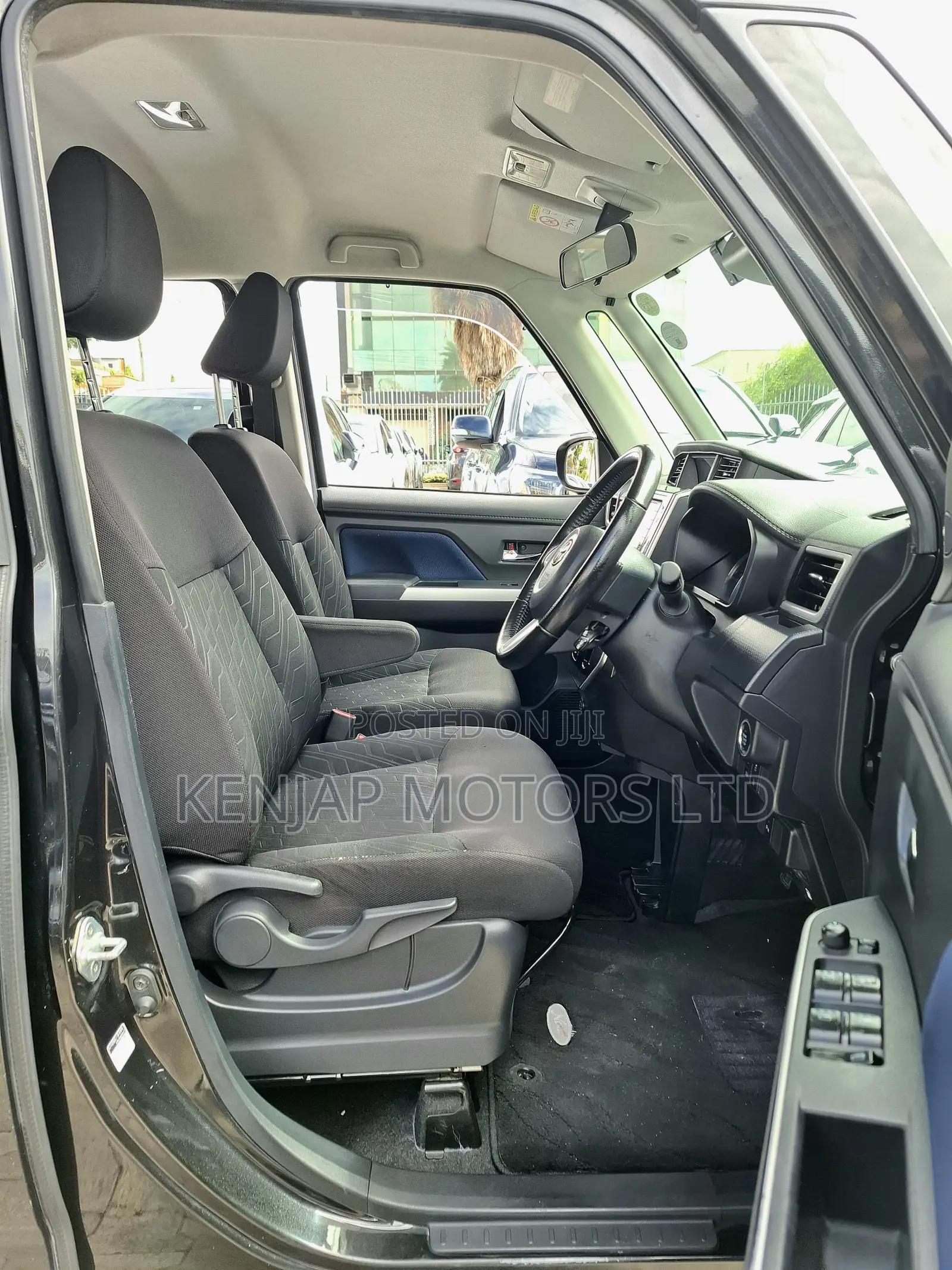 Toyota Tank 2019 Black