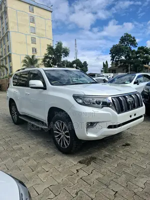 Toyota Land Cruiser Prado 2.8 2019 White