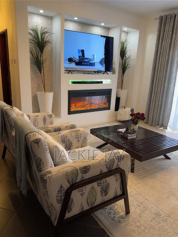 Modern Scandinavian Accent Chair – Stylish Comfortable - main view