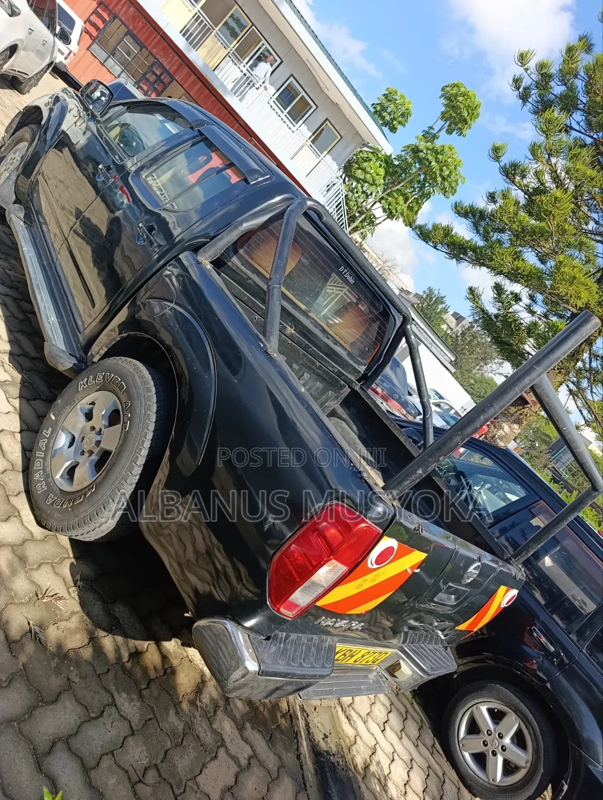 Nissan Navara 2005 Black
