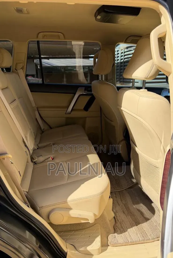 Toyota Land Cruiser Prado 2017 Black