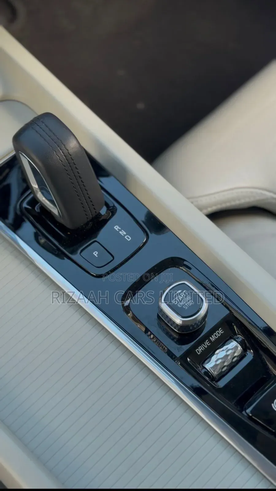 Volvo XC60 T5 R-Design AWD 2019 White