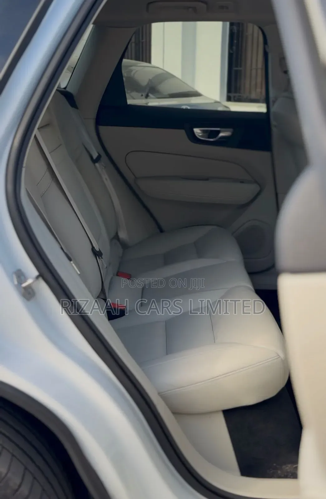 Volvo XC60 T5 R-Design AWD 2019 White