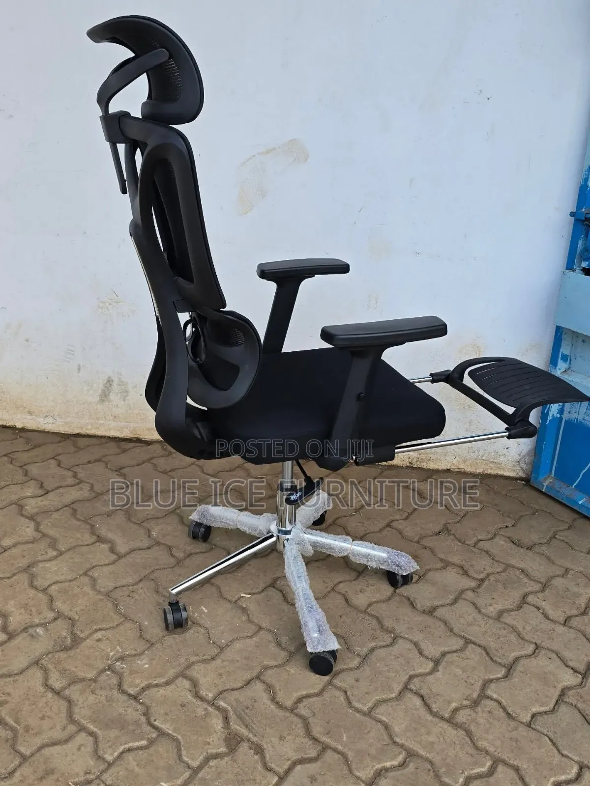 Office Orthopaedic Chair With Footrest