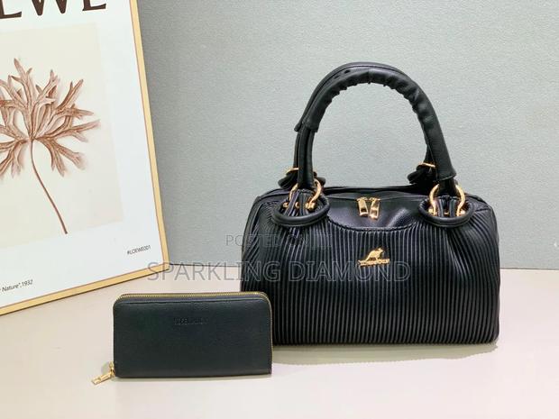 Quality Lady's Handbag - thumbnail 3