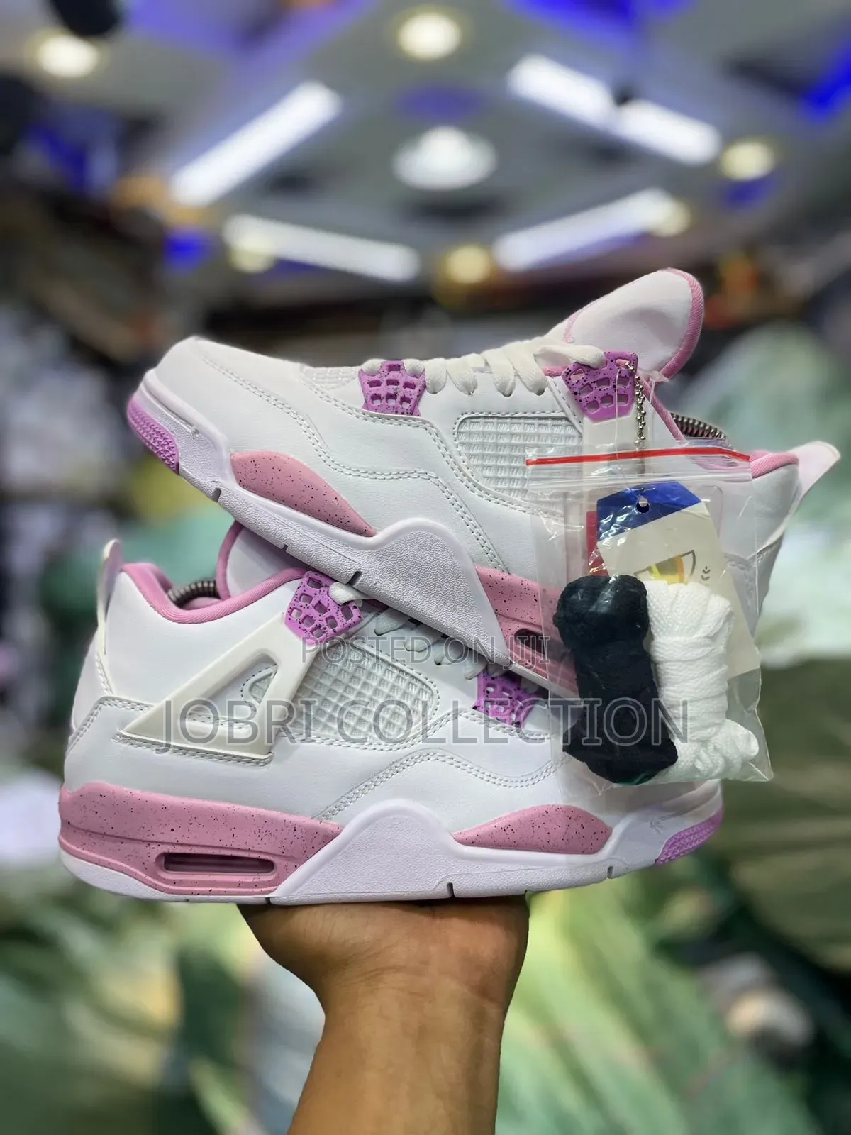 Ladies Air Jordan 4 Retro Og “White Pink Oreo “
Sneakers