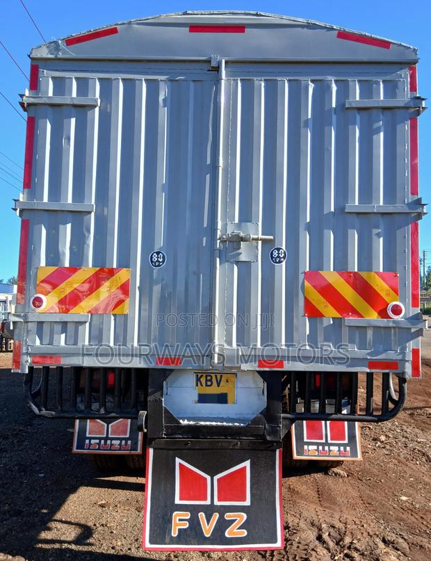 Isuzu FVZ KBV - thumbnail 4