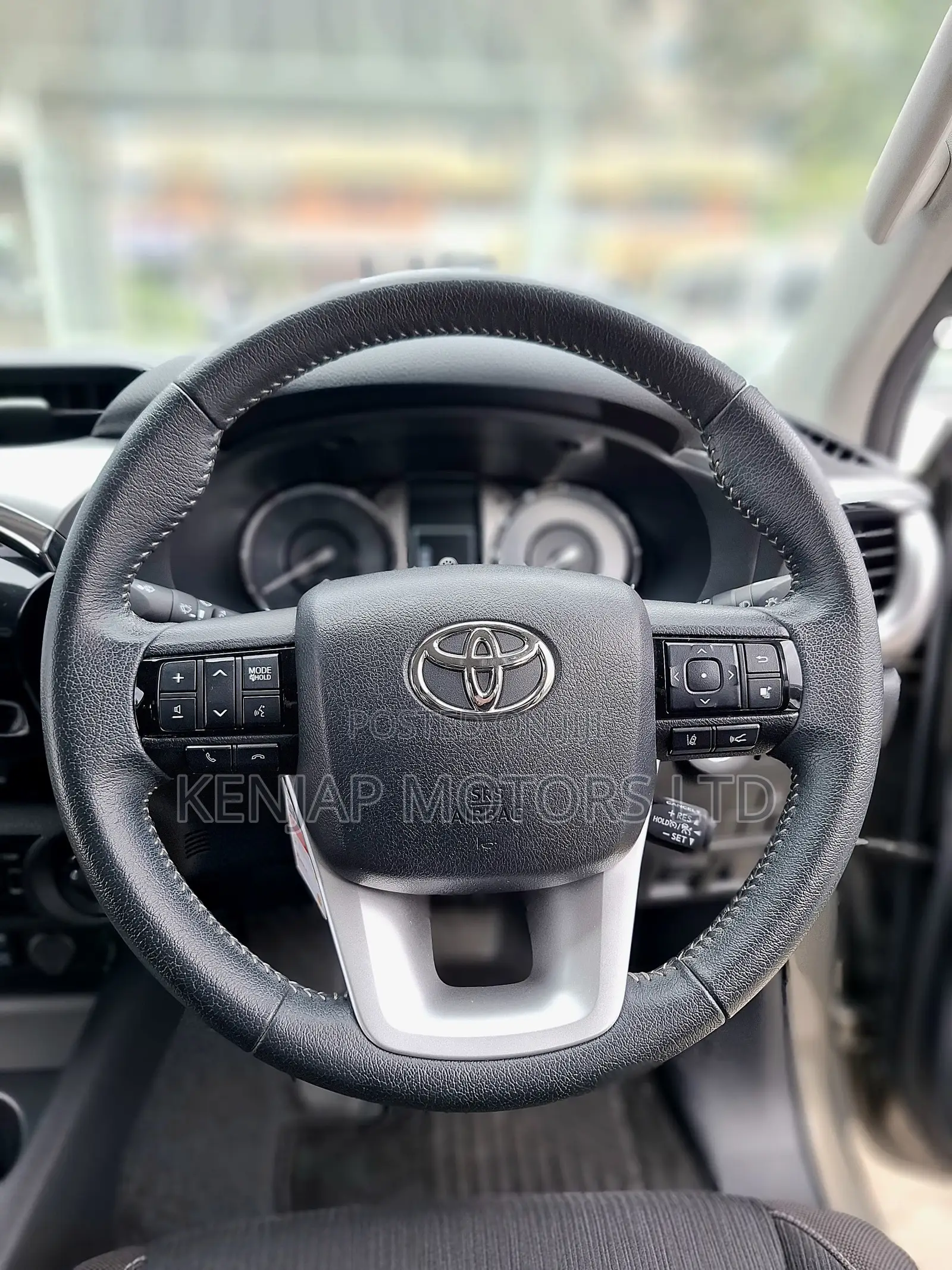 Toyota Hilux 2020 Gray