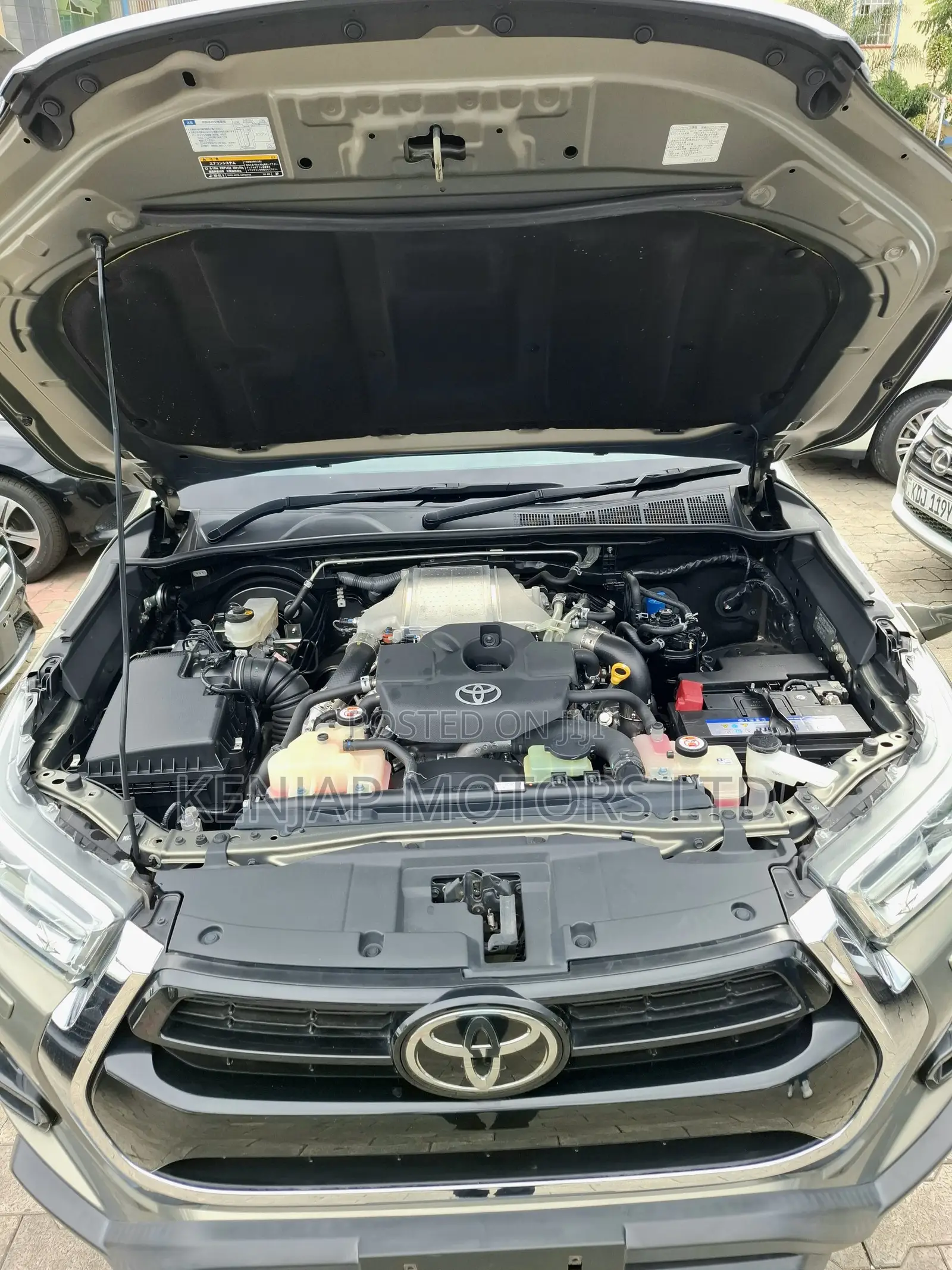 Toyota Hilux 2020 Gray