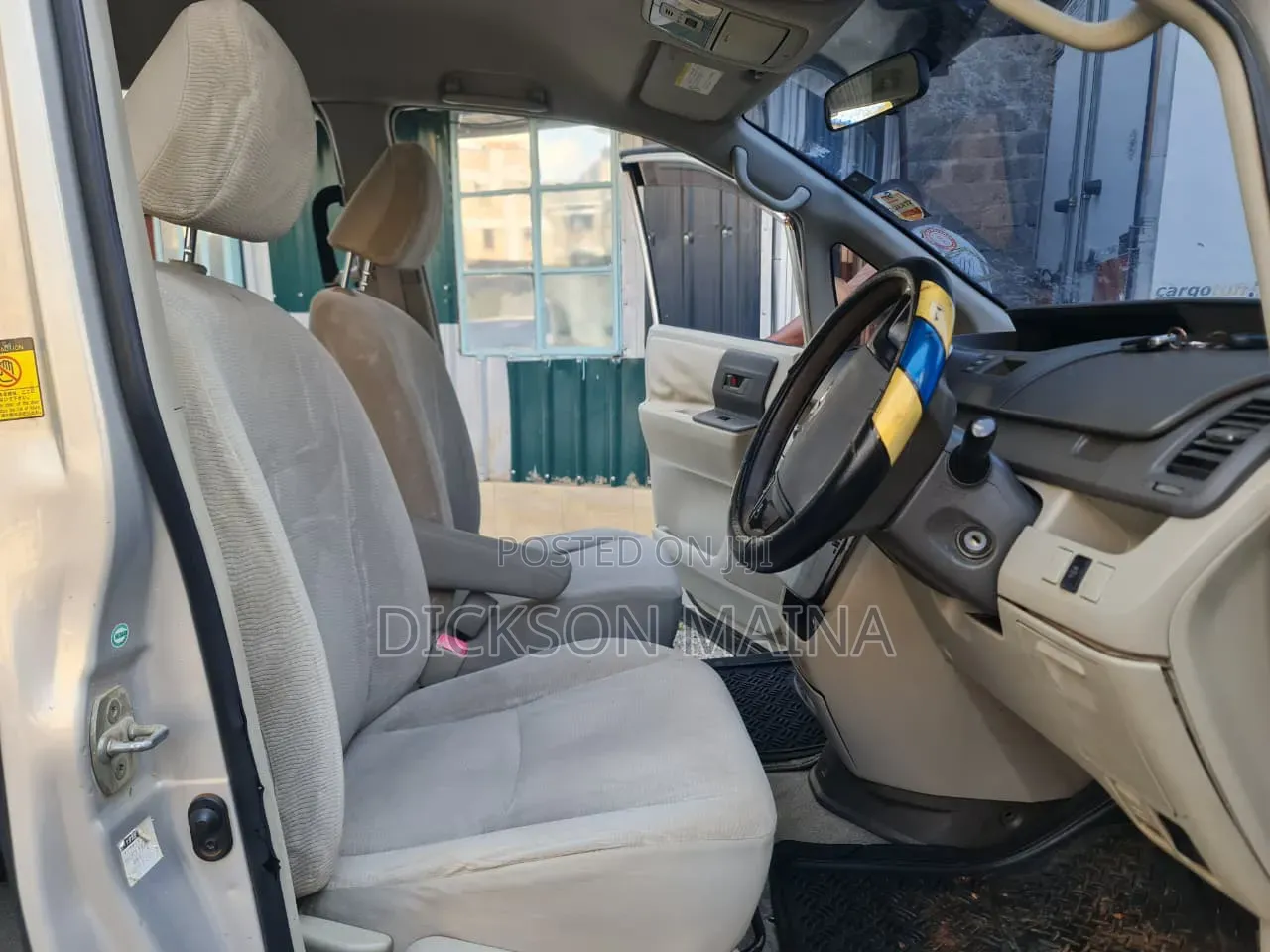Toyota Noah 2011 Silver