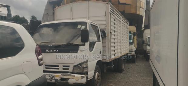 Isuzu NPR 2010 - thumbnail 3