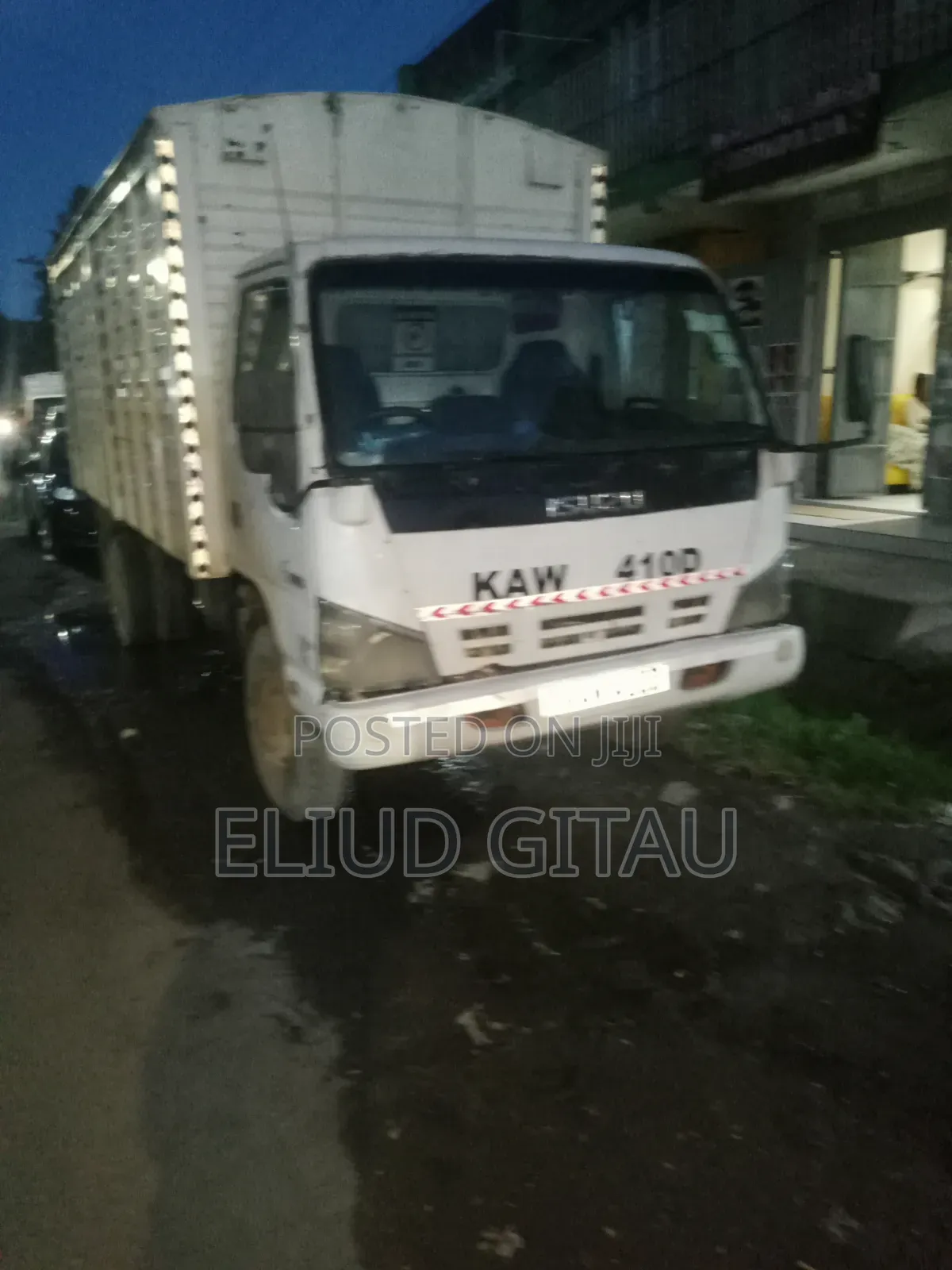 Isuzu NPR 2006