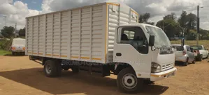Isuzu NQR 2010