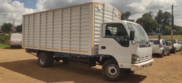 Isuzu NQR 2010 - thumbnail 2