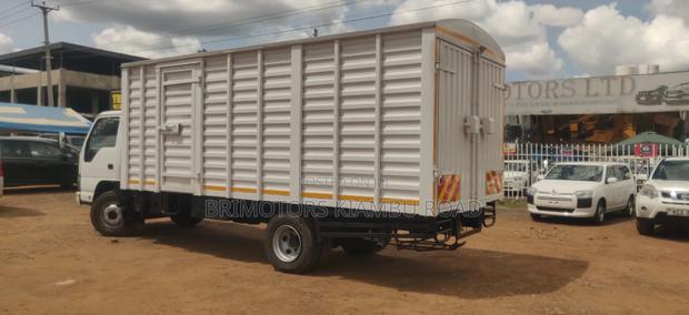 Isuzu NQR 2010 - thumbnail 9