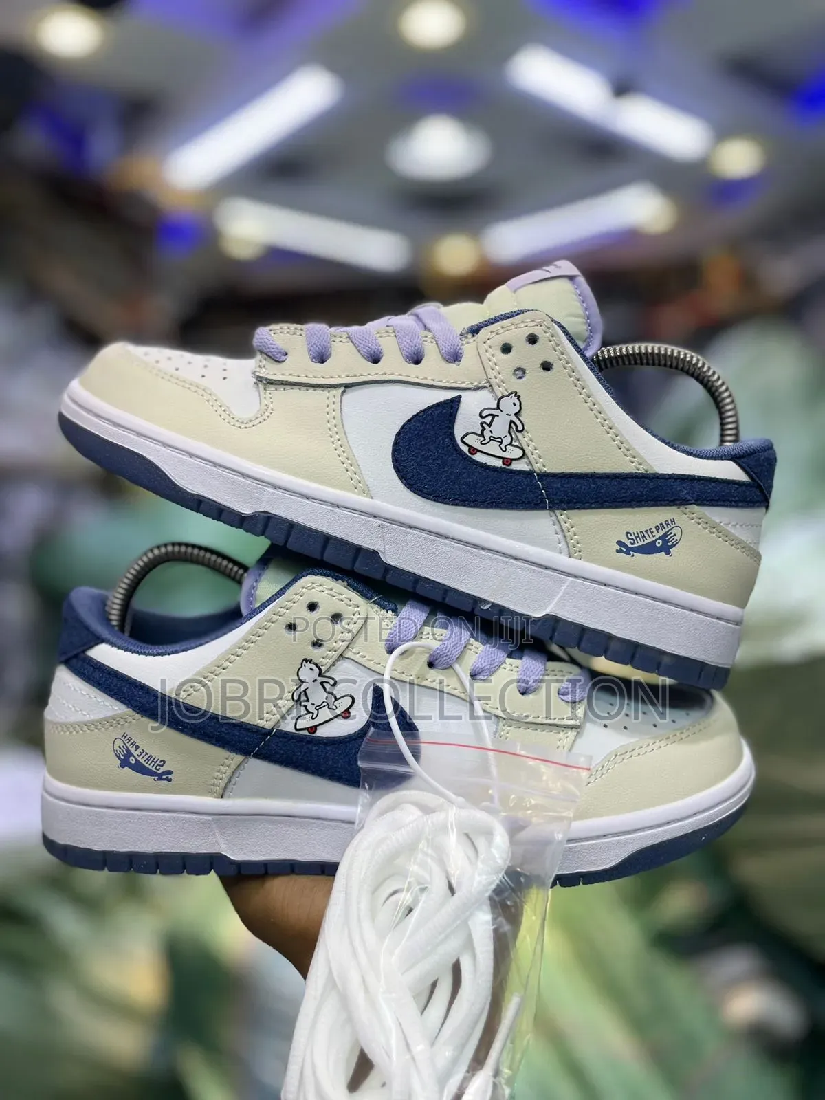 Nike Sb Dunk Low “Just Stitch It Hyper Royal “ 
Sneakers