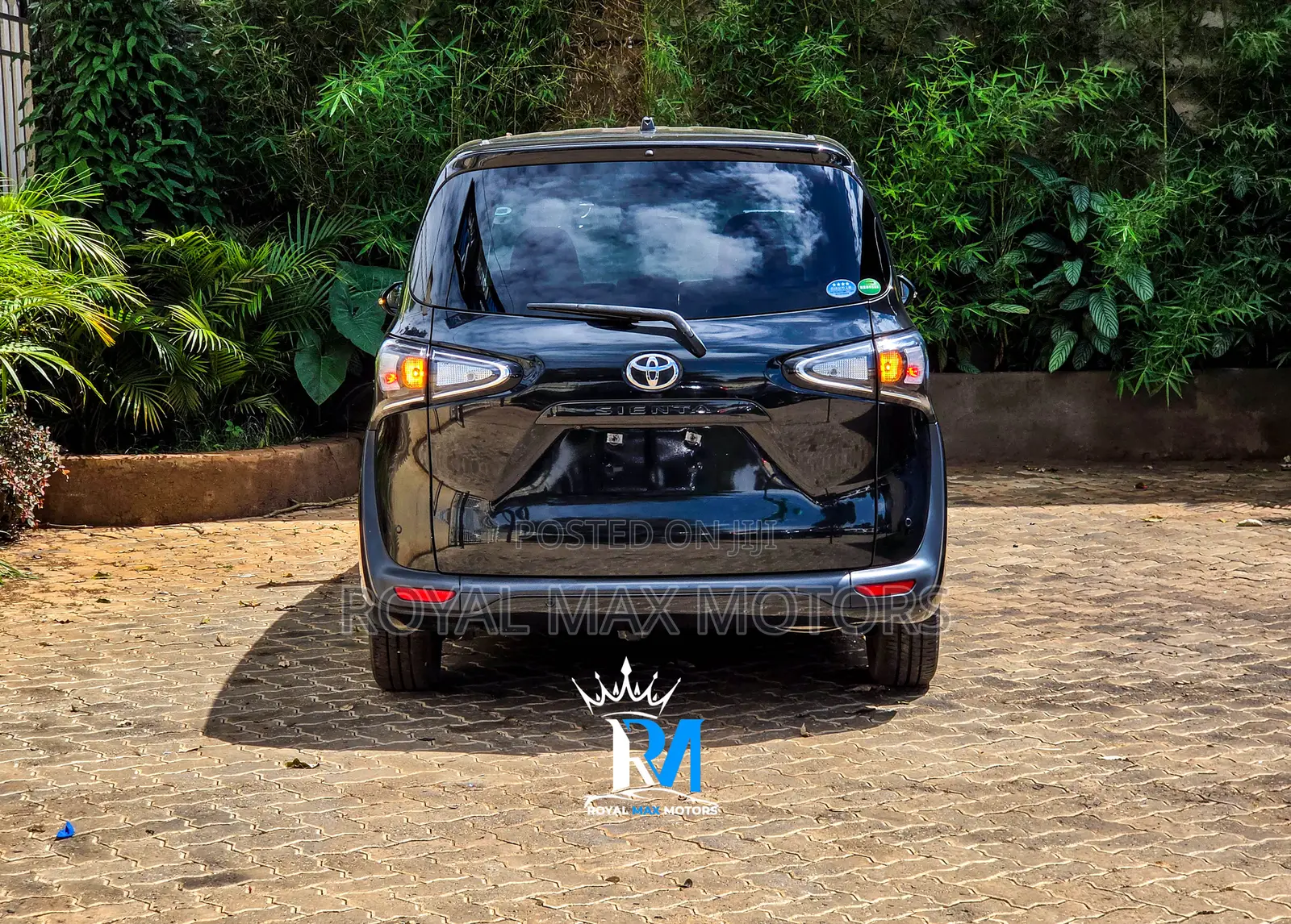 Toyota Sienta 2019 Black