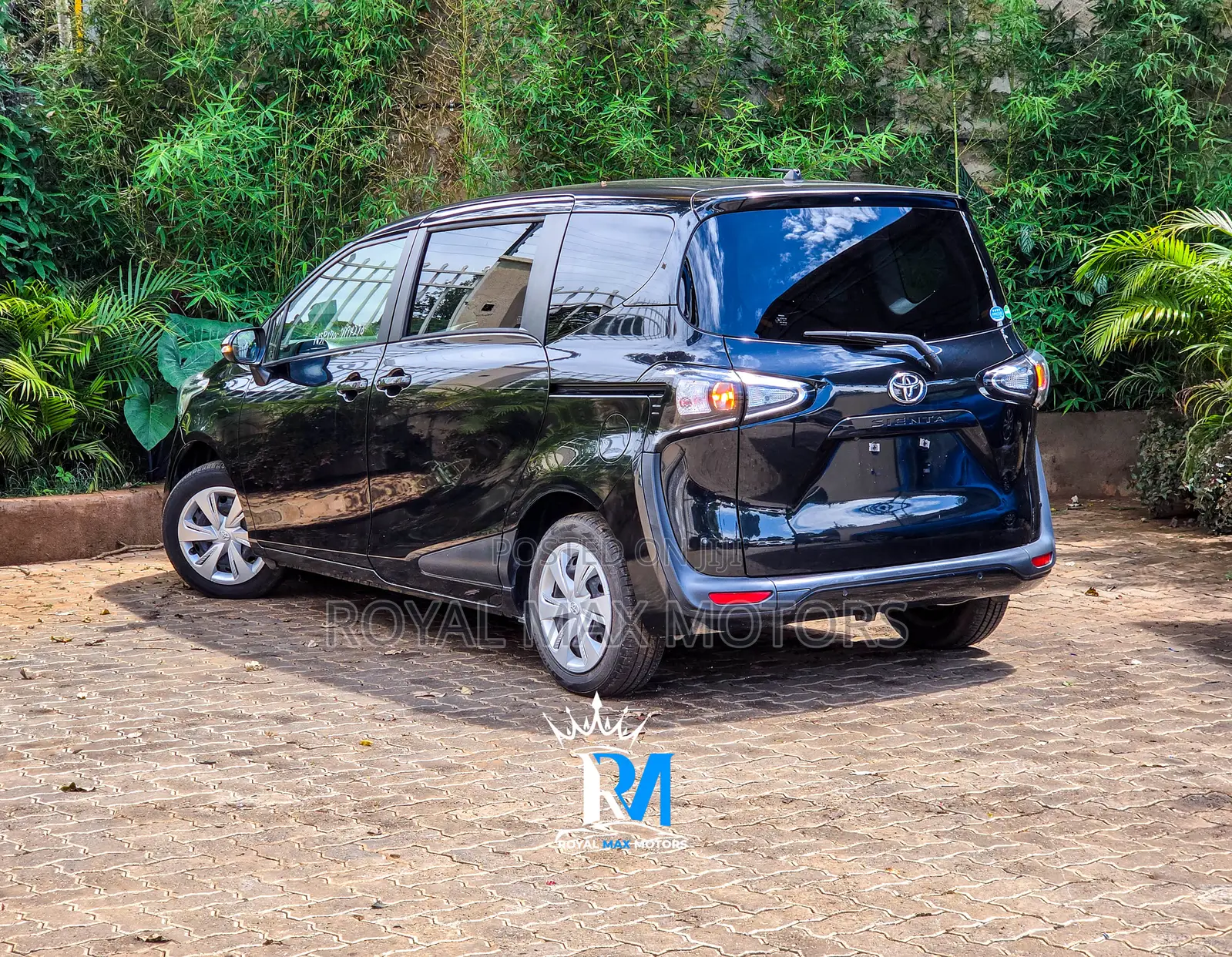 Toyota Sienta 2019 Black