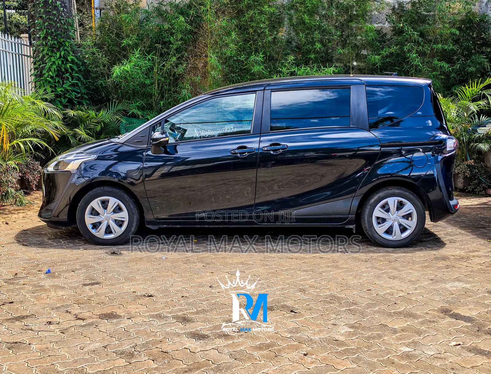 Toyota Sienta 2019 Black