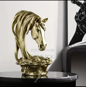 Stunning Deluxe White Gold Horse Head Decor - Gh