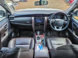 Toyota Fortuner 2.8 D AWD 2019 White