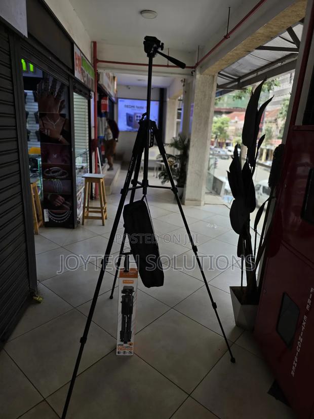 Professional 2.1m Tripod Pk-9999 – Stable, Adjustable Portable - thumbnail 2