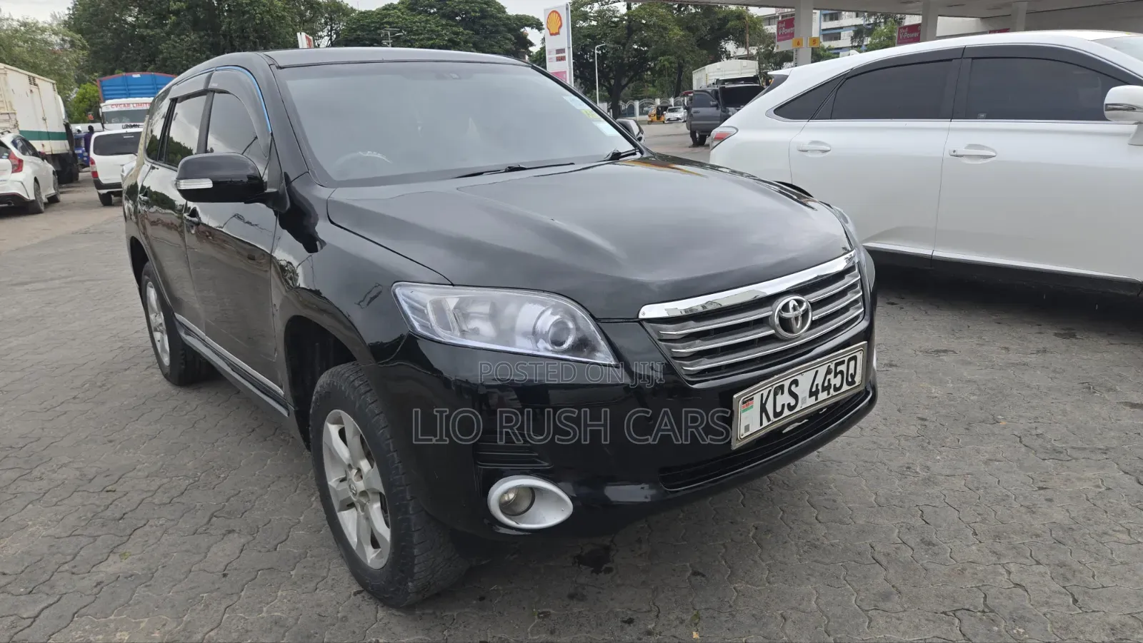 Toyota Vanguard 2011 Black
