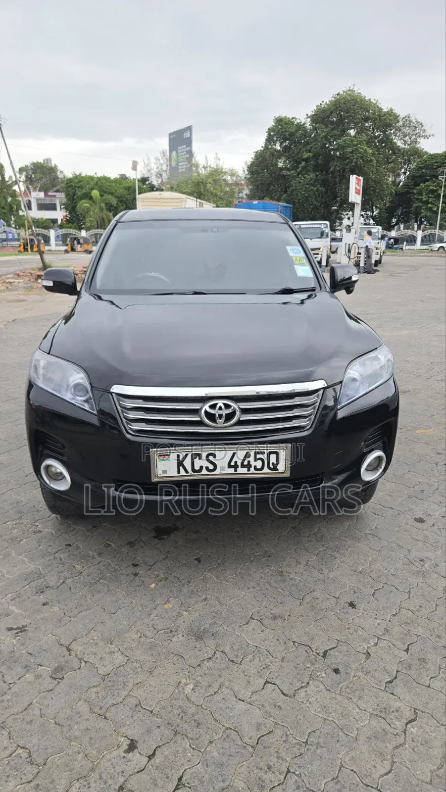 Toyota Vanguard 2011 Black