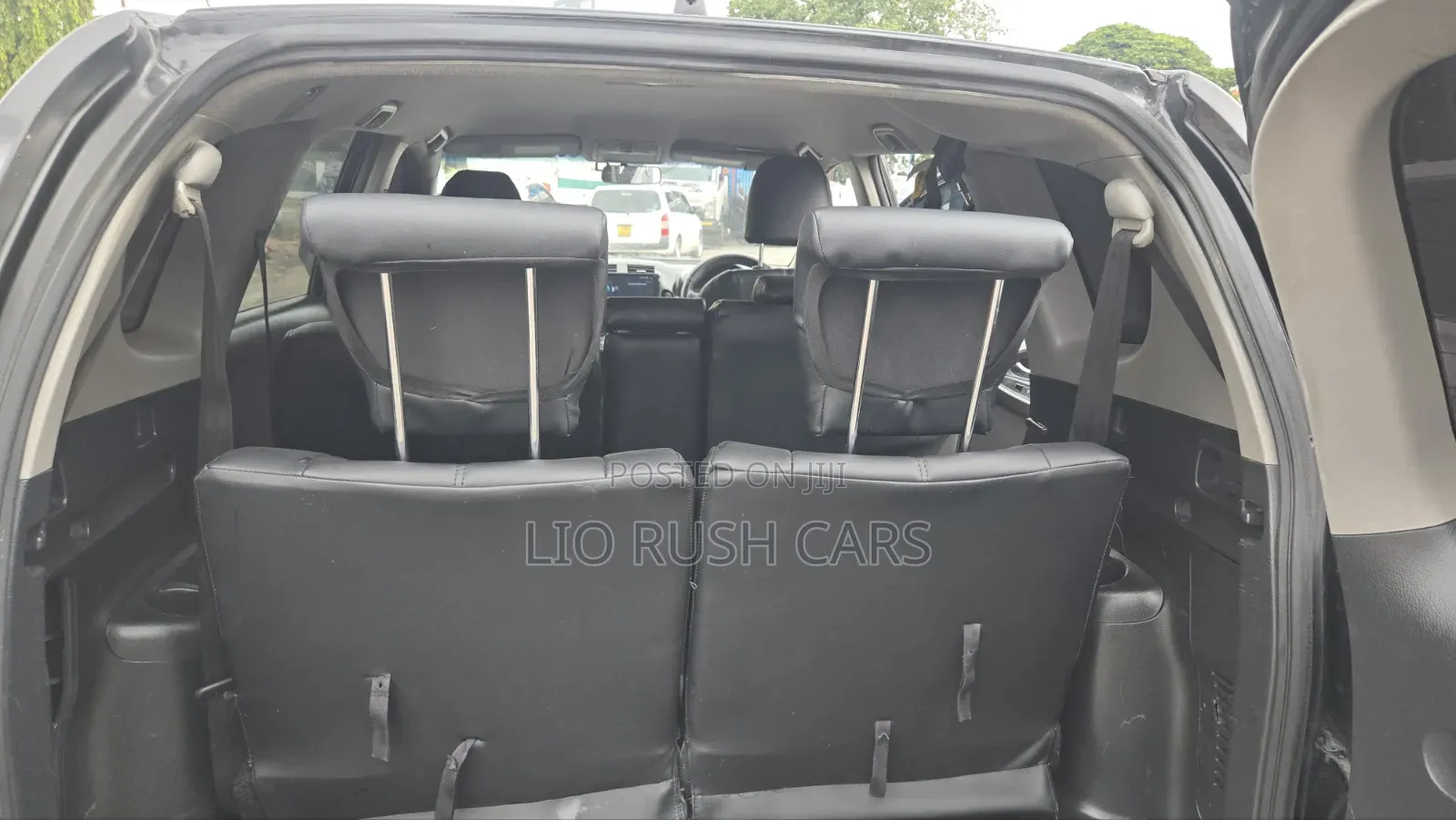 Toyota Vanguard 2011 Black