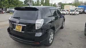 Toyota Vanguard 2011 Black