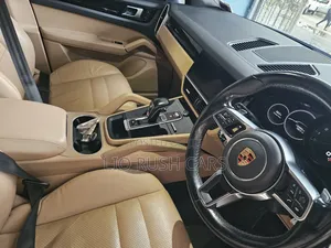 Porsche Cayenne 2019 Black