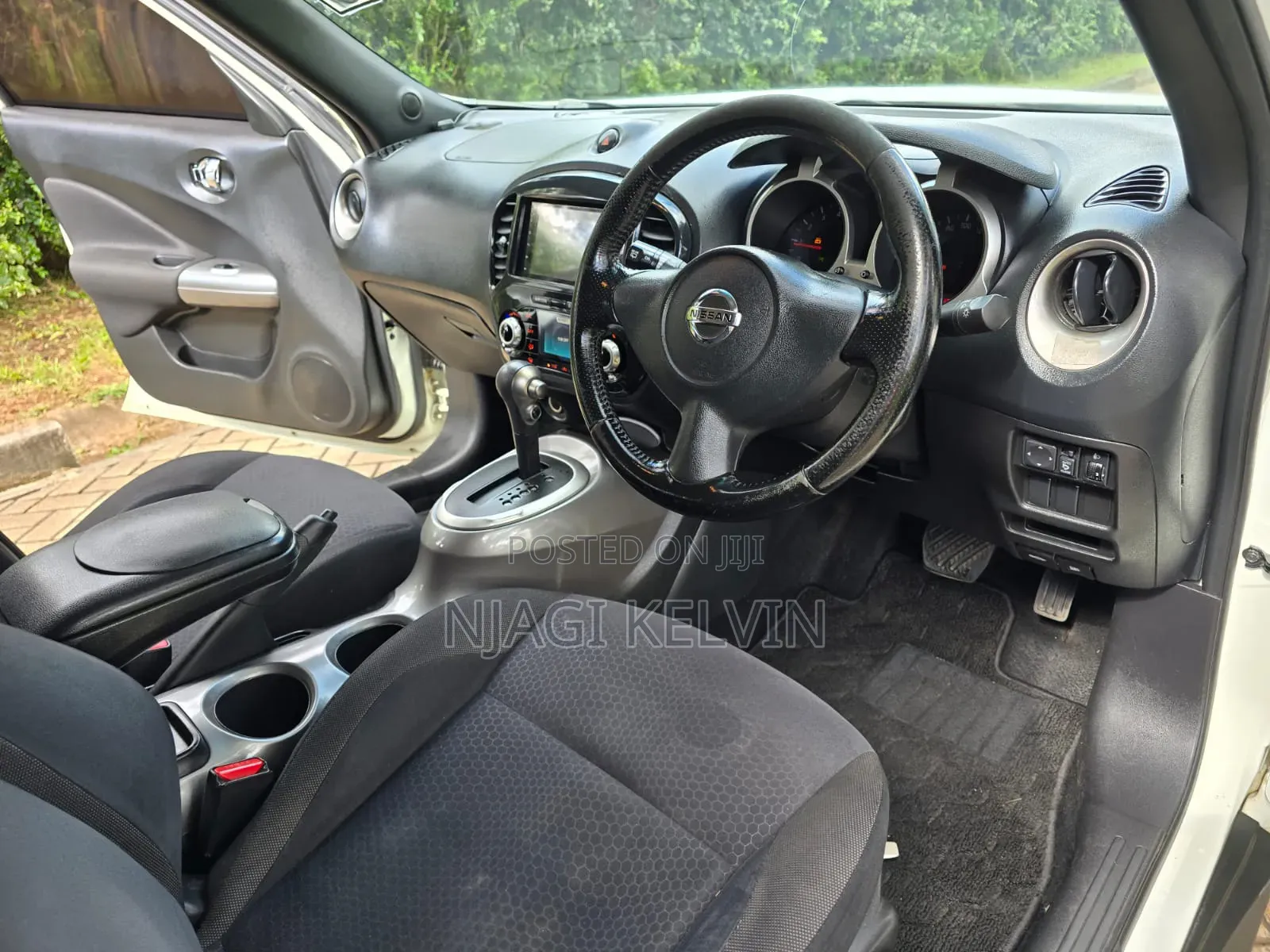 Nissan Juke 2012 White