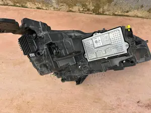 LHS Headlight Xenon