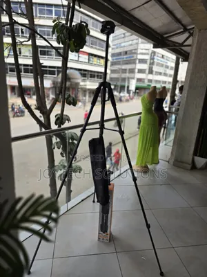 Extra Tall 2.1m Tripod Pk-9999 – DSLR Phone Compatible