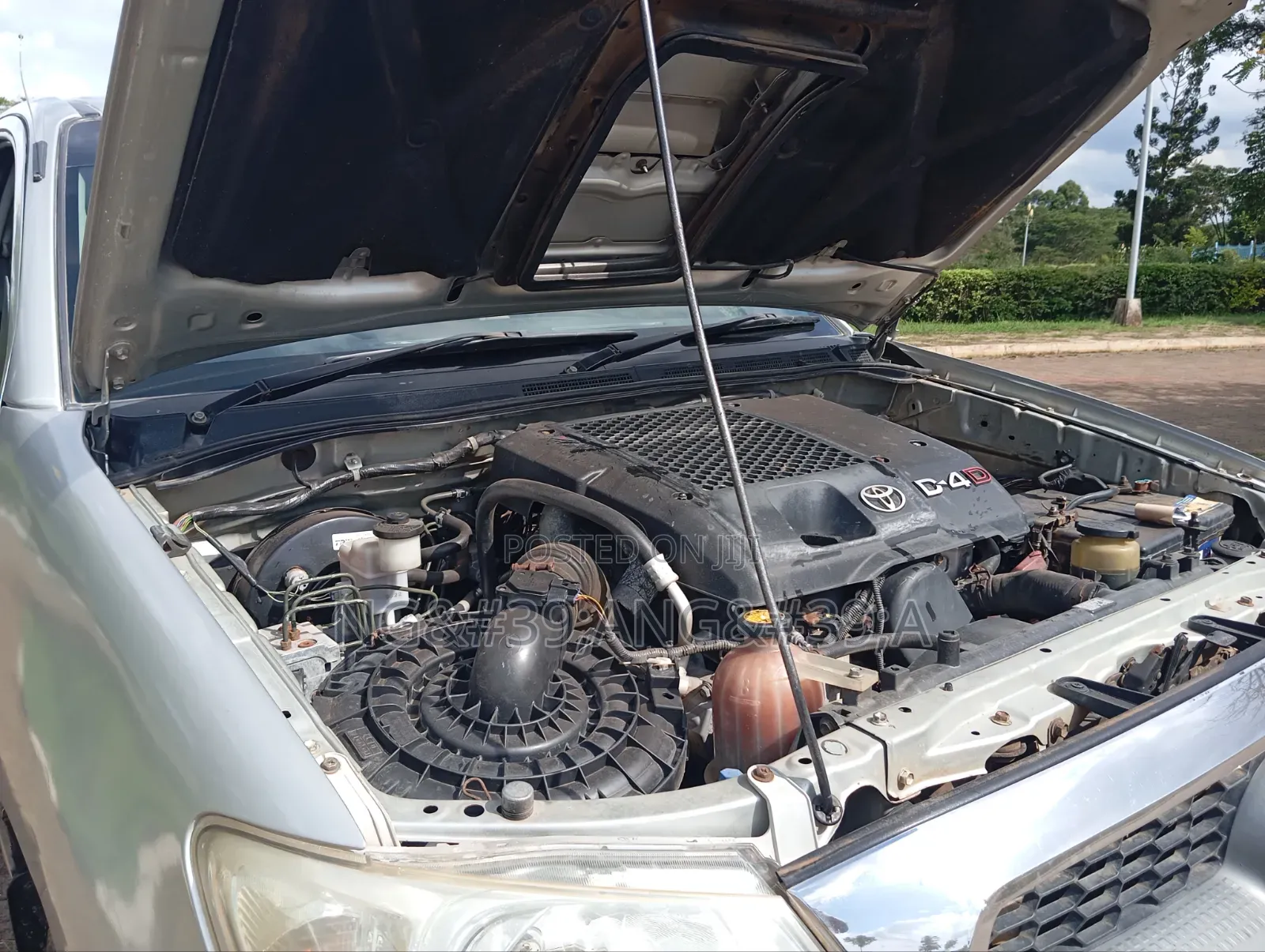 Toyota Hilux 2010 Silver