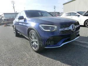 Mercedes-Benz GLC-Class 2019 Blue