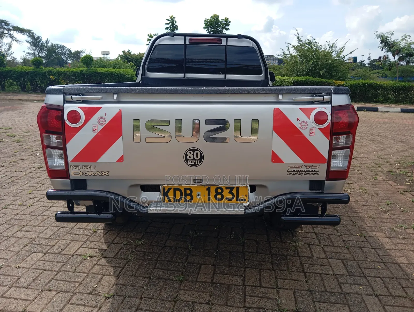 Isuzu D-MAX 2021 Silver